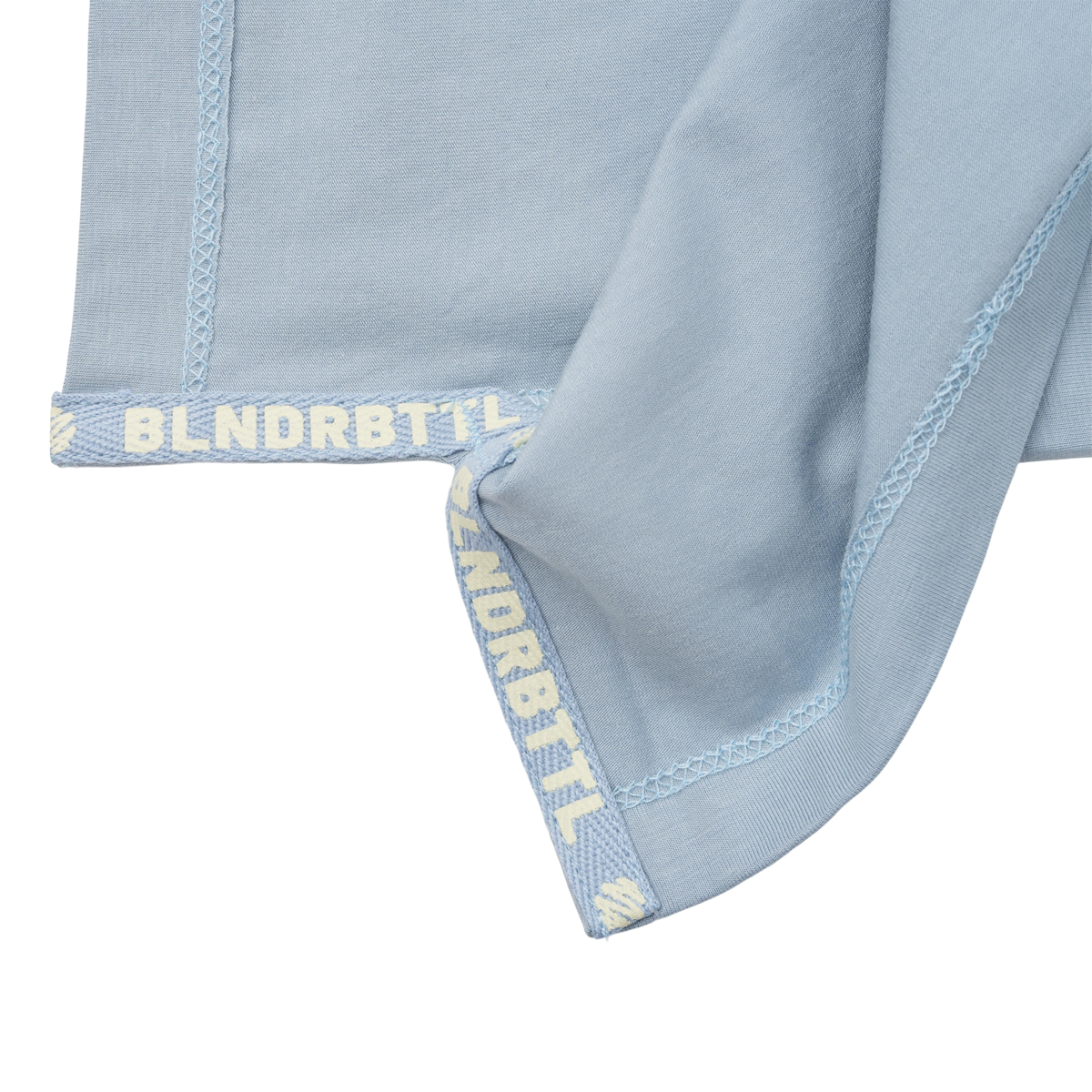 blenderbottle-essential-t-shirt-s4 BB-BlueShirtHem-3.png